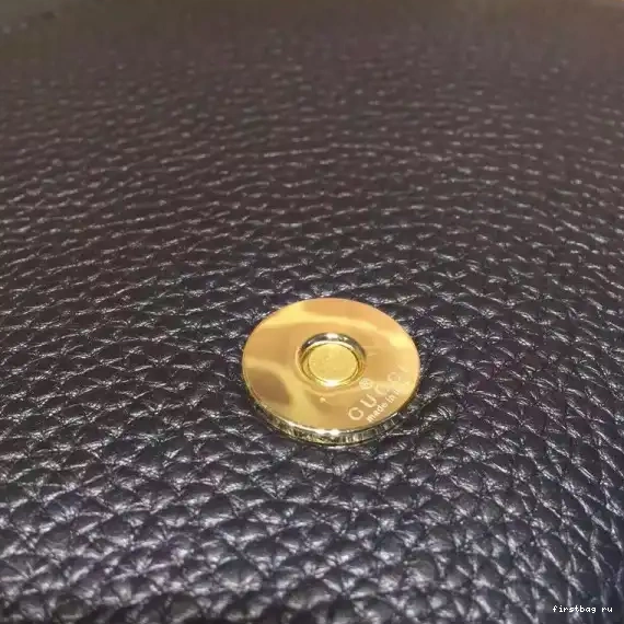 First bag ru bag Gucci soho chain 0628